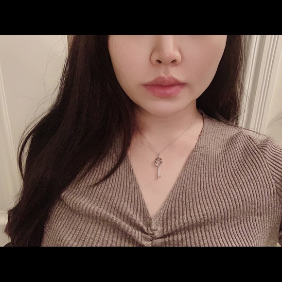 Tiffany&co. 18K gold Atlas key pendant necklace - Picture 9 of 10